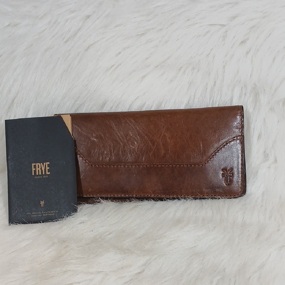 Frye Handbags - Frye Tan Leather Unisex Card Holder/Wallet NWOT